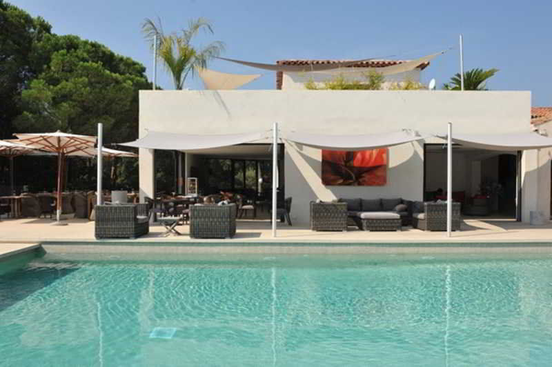 Hotel Font Mourier โคโกแล็ง ภายนอก รูปภาพ